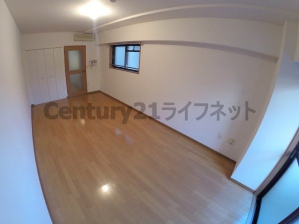 大阪市東淀川区淡路５丁目のマンション