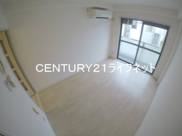 大阪市東淀川区東淡路４丁目のマンション