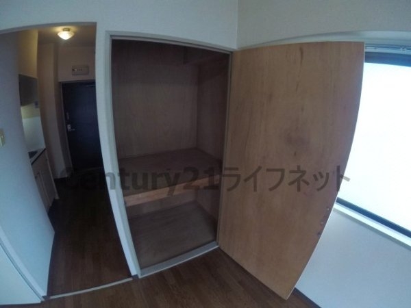 大阪市淀川区西中島４丁目のマンション