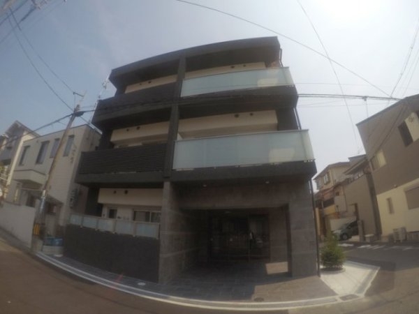 吹田市垂水町１丁目のマンション