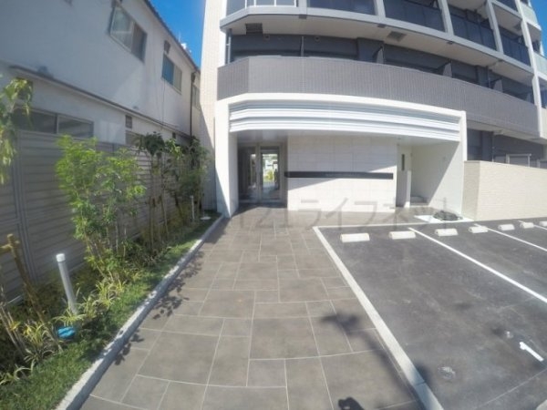 大阪市東淀川区西淡路２丁目のマンション