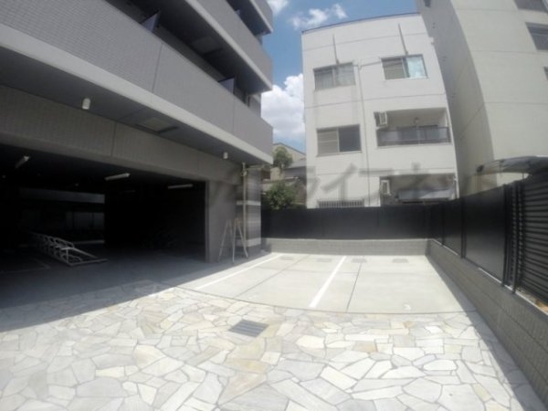 大阪市淀川区西中島７丁目のマンション