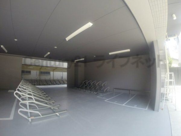 大阪市淀川区西中島７丁目のマンション