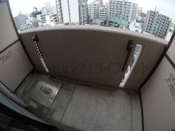 大阪市淀川区十三本町２丁目のマンション