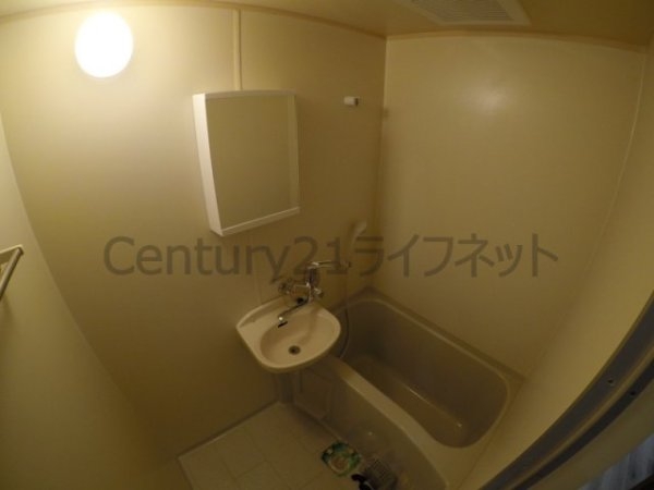 大阪市淀川区十三本町２丁目のマンション