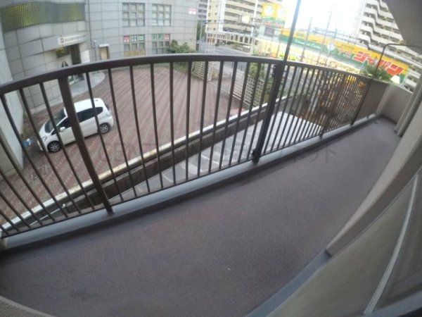 大阪市淀川区十三本町３丁目のマンション