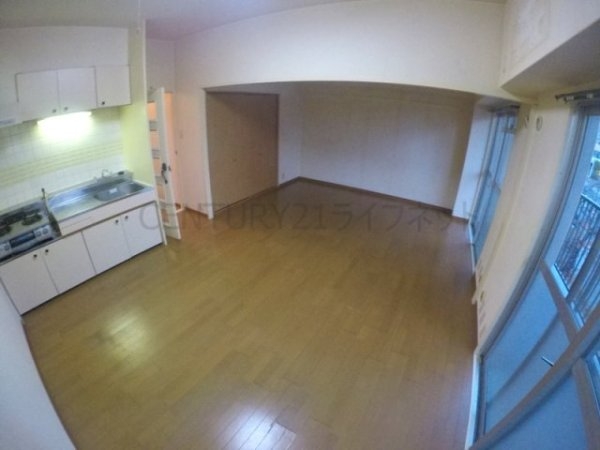大阪市淀川区十三本町３丁目のマンション