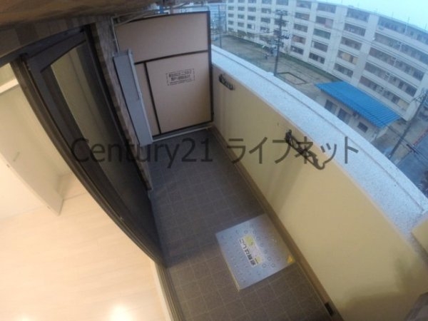 大阪市淀川区三国本町２丁目のマンション