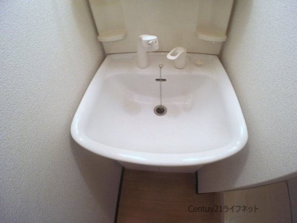 大阪市東淀川区東中島１丁目のマンション