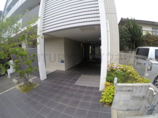 ラカーサ江坂