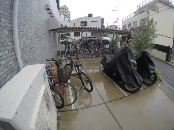 大阪市淀川区十三東１丁目のマンション