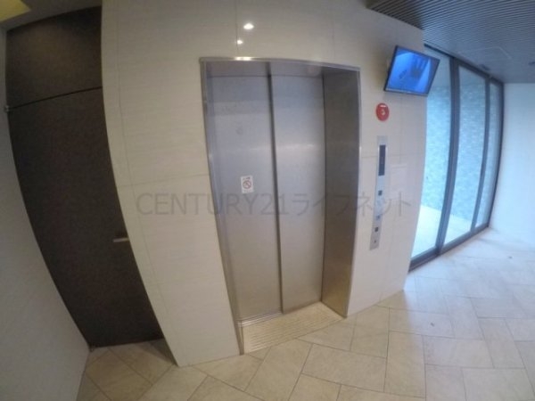 大阪市淀川区十三東１丁目のマンション