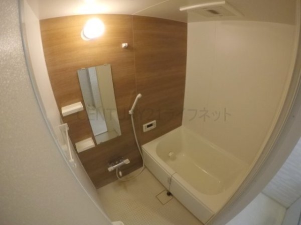 大阪市淀川区十三東１丁目のマンション