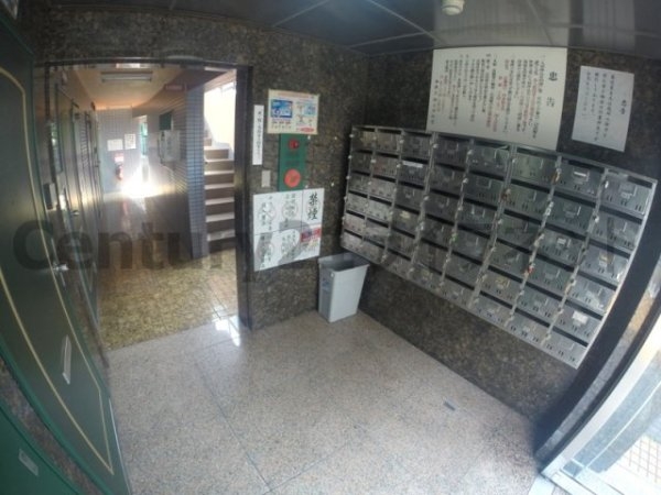大阪市東淀川区西淡路３丁目のマンション