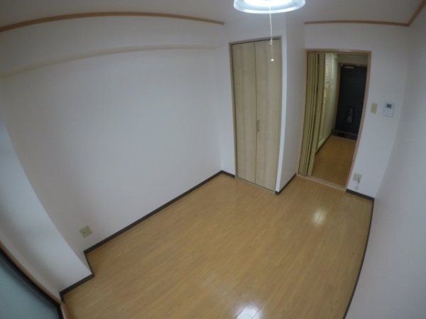 大阪市東淀川区西淡路３丁目のマンション