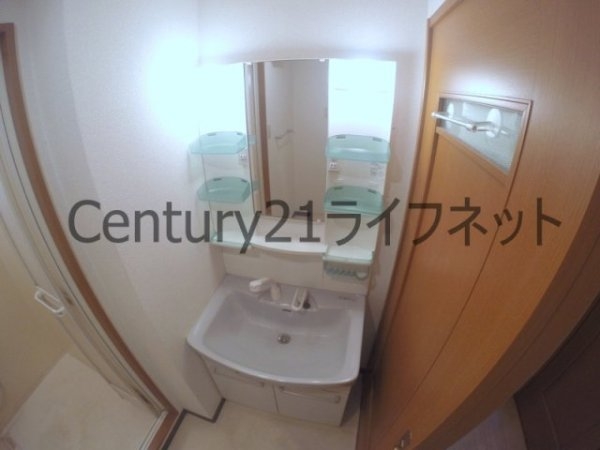 大阪市淀川区木川西２丁目のマンション