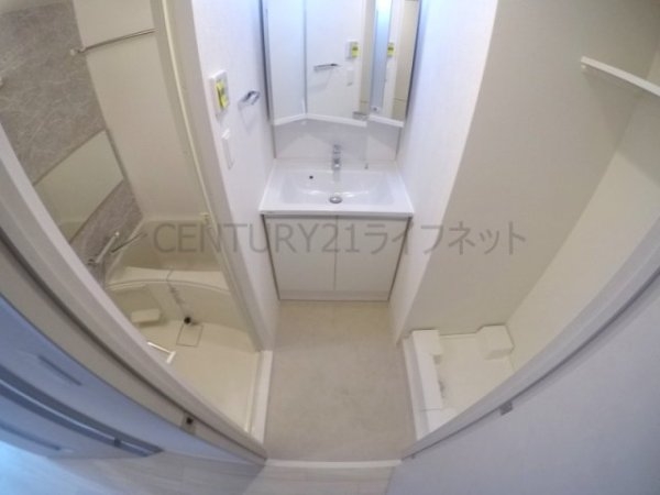 大阪市淀川区十三本町１丁目のマンション