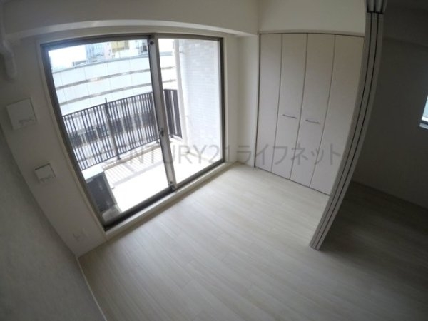 大阪市淀川区十三本町１丁目のマンション