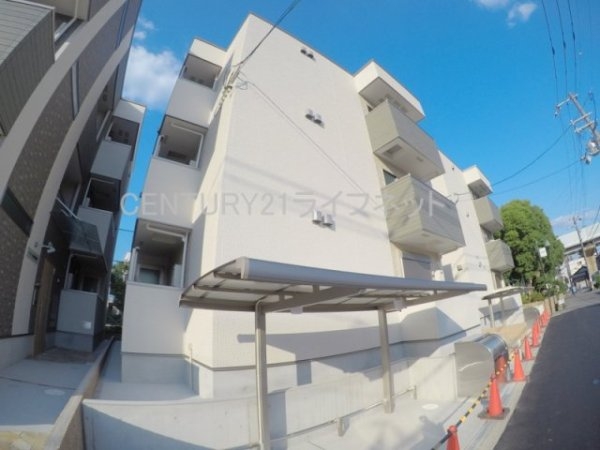 大阪市東淀川区西淡路３丁目のアパート