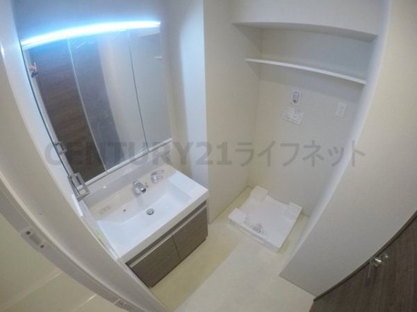 吹田市穂波町のマンション