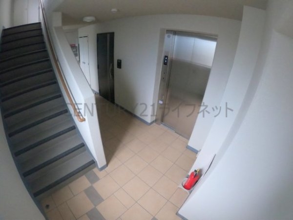 吹田市南吹田３丁目のマンション