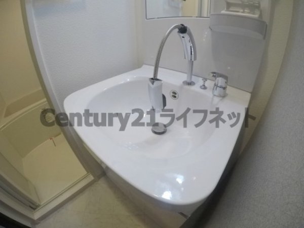 大阪市淀川区西中島４丁目のマンション