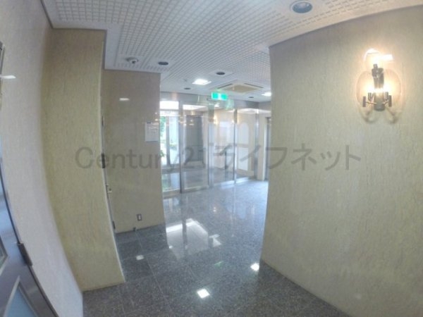大阪市淀川区東三国２丁目のマンション