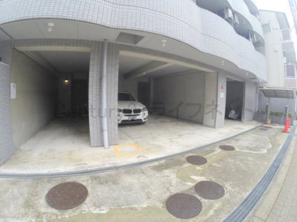 大阪市淀川区東三国２丁目のマンション
