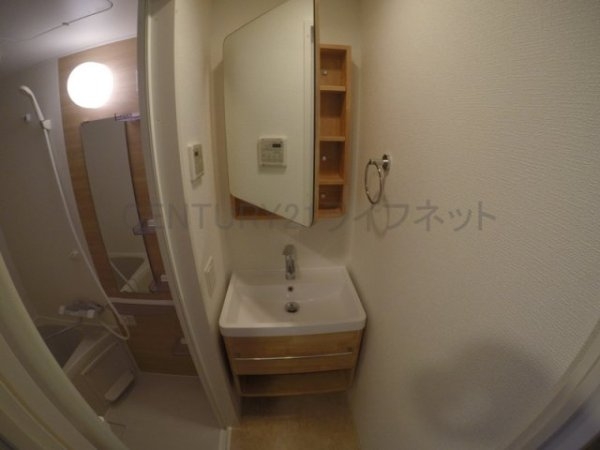 大阪市淀川区西中島２丁目のマンション