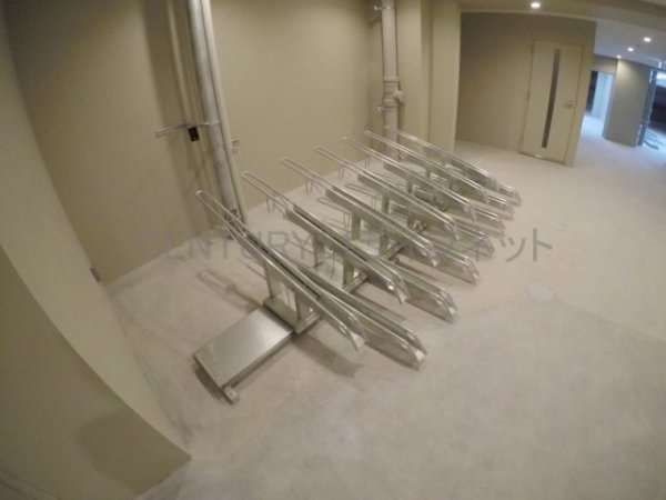 大阪市淀川区西中島２丁目のマンション