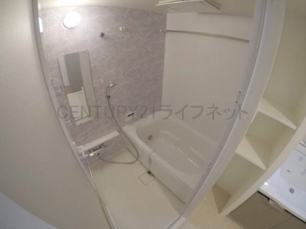 吹田市江坂町１丁目のマンション