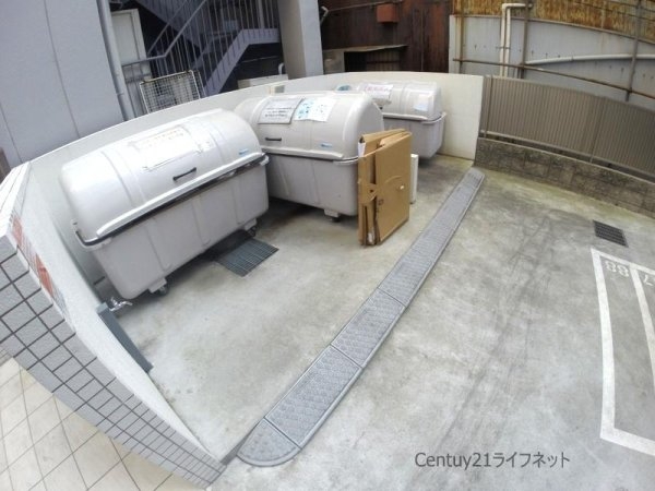 大阪市淀川区十三本町１丁目のマンション