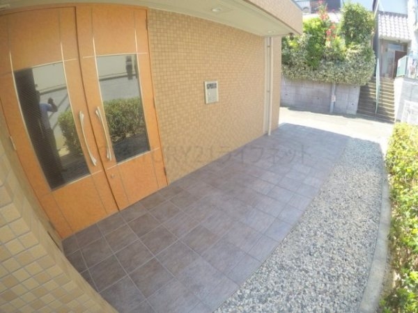 吹田市垂水町１丁目のマンション