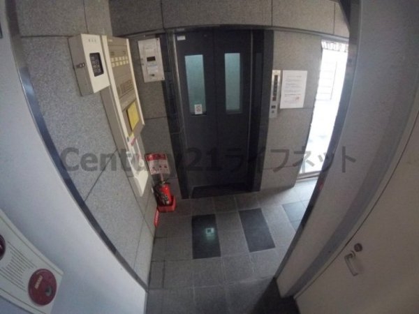 大阪市淀川区十三本町２丁目のマンション