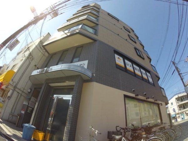 大阪市淀川区東三国４丁目のマンション