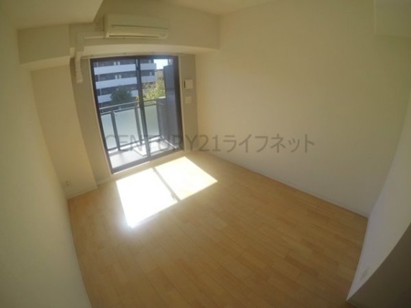 大阪市東淀川区東淡路４丁目のマンション