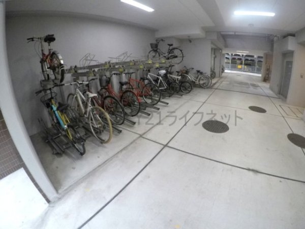 吹田市豊津町のマンション