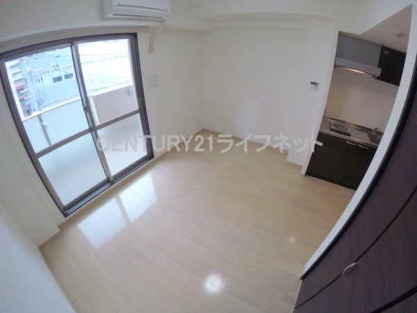大阪市淀川区木川東２丁目のマンション