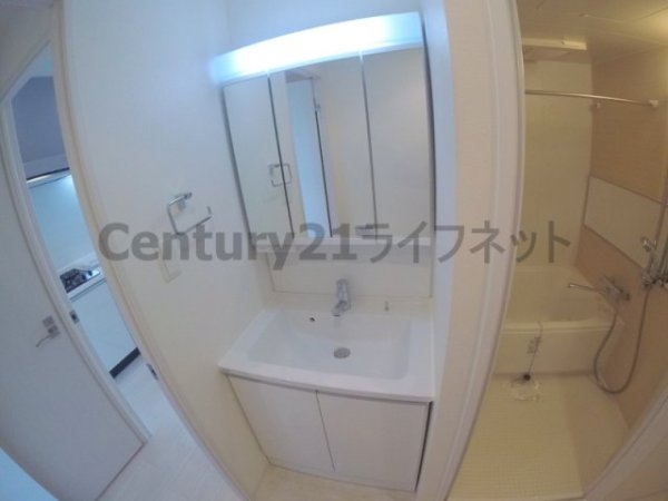 大阪市淀川区三国本町３丁目のマンション