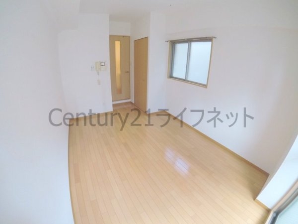大阪市北区南森町２丁目のマンション