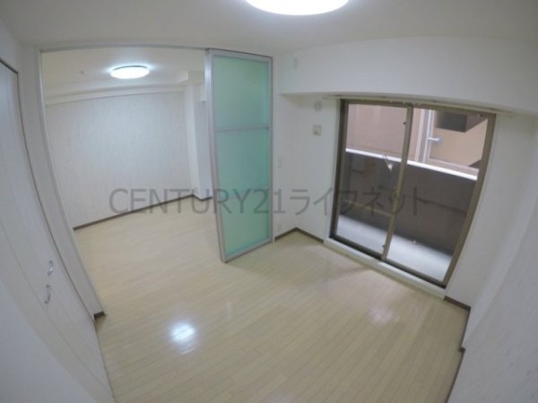 大阪市淀川区十三東１丁目のマンション