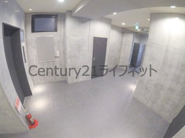 大阪市北区南森町２丁目のマンション