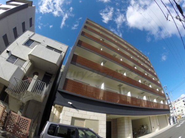 大阪市淀川区十三東２丁目のマンション