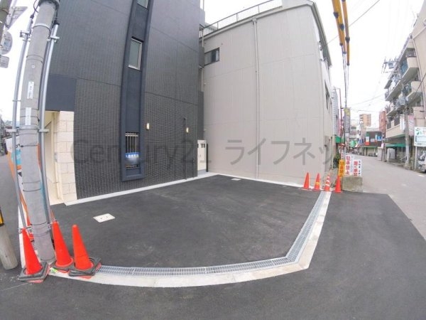 大阪市淀川区十三東２丁目のマンション