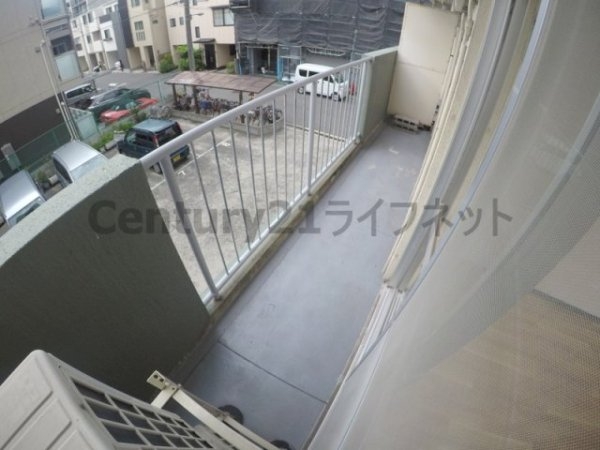 大阪市淀川区東三国６丁目のマンション