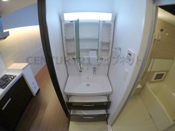 大阪市淀川区十三東４丁目のマンション