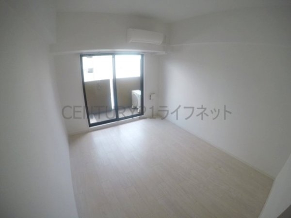 吹田市垂水町３丁目のマンション