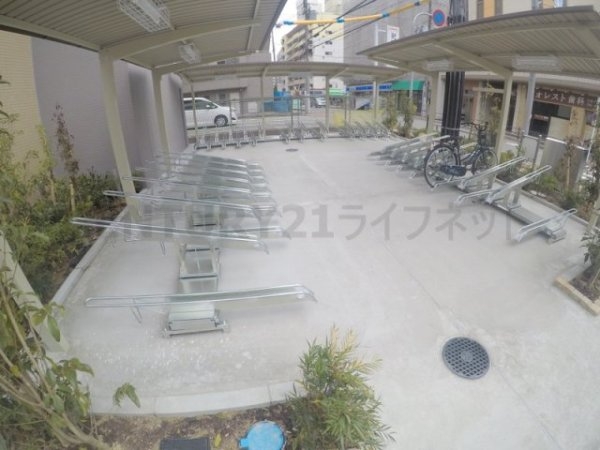 セレニテ江坂アリア