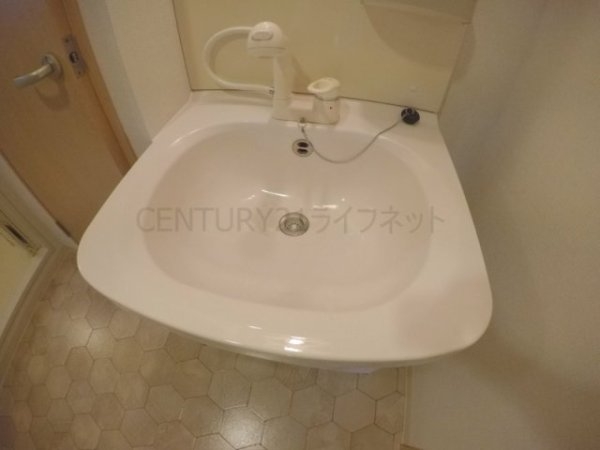 吹田市江坂町３丁目のマンション