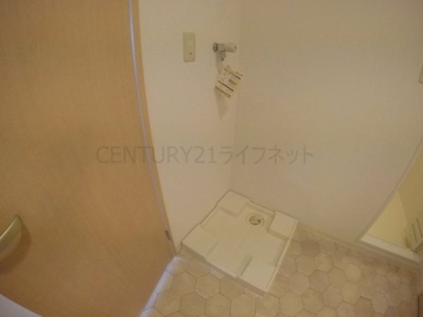 吹田市江坂町３丁目のマンション